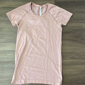 Lululemon swiftly tech 2.0 short sleeve full length shirt